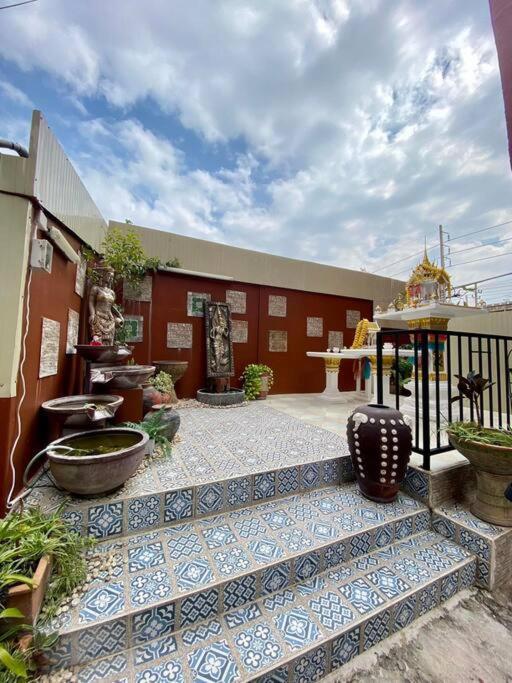 Ratanawong Place 516 Bangkok Exterior photo